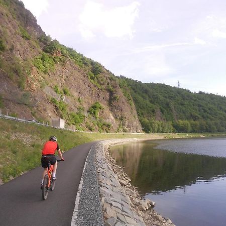 Apartman Vrane Vrané nad Vltavou Екстериор снимка