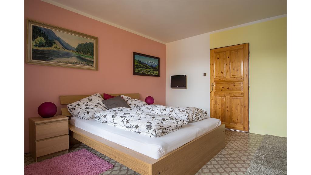 Apartman Vrane Vrané nad Vltavou Екстериор снимка
