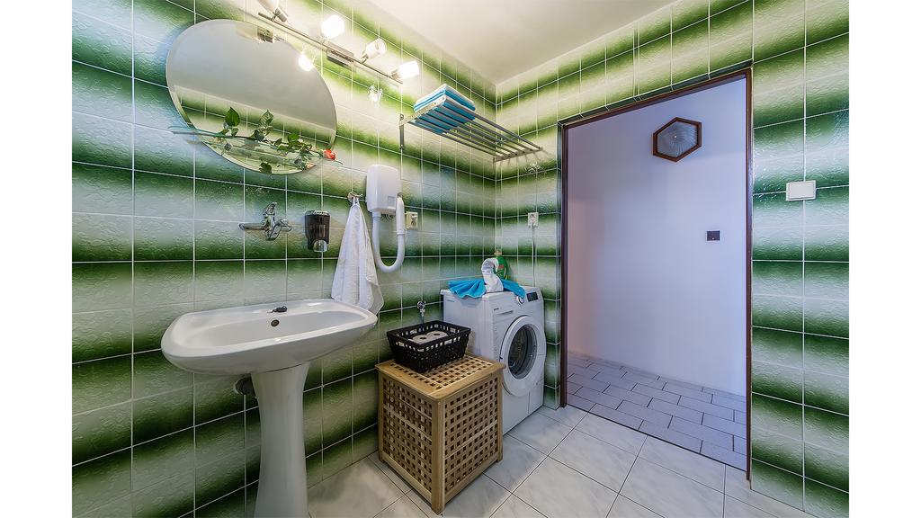 Apartman Vrane Vrané nad Vltavou Екстериор снимка
